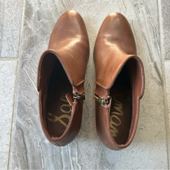 Sam Edelman Petty Chelsea Brown Leather Ankle Bootie, Size 8.