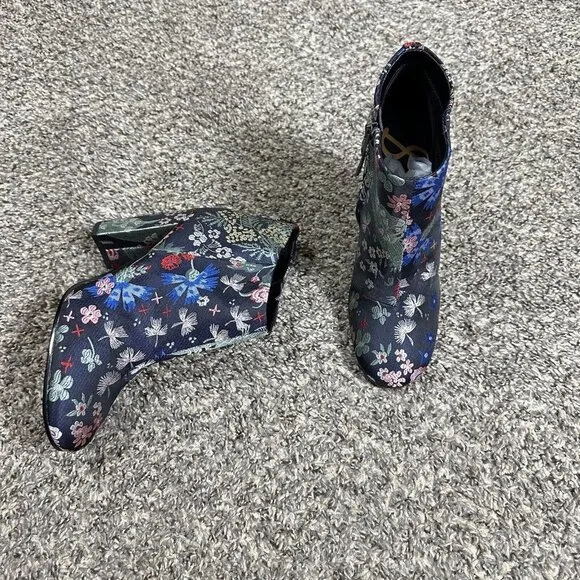 Sam Edelman Size 6.5 Cambell Floral Brocade Jacquard Embroidered Boots New