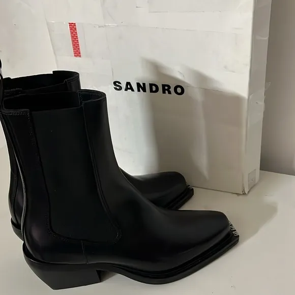 SANDRO SLEEK BLACK LEATHER ANKLE BOOTS RETAIL PRICE $580.00