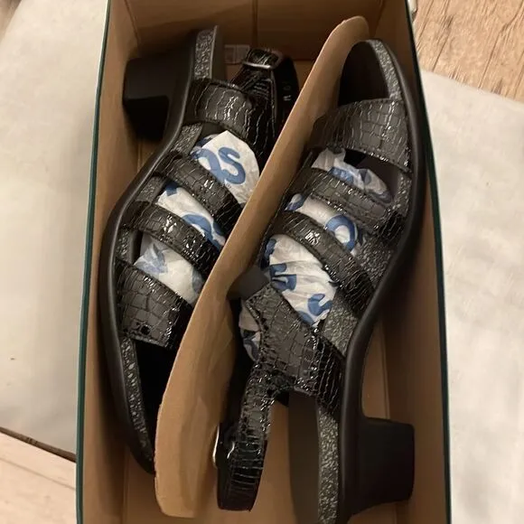 SAS ALLEGRO BLACK CROC SANDALS.  NEW
