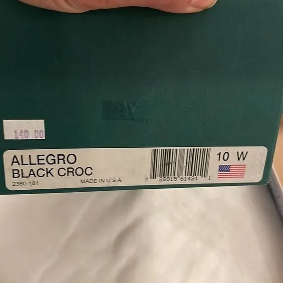 SAS ALLEGRO BLACK CROC SANDALS.  NEW