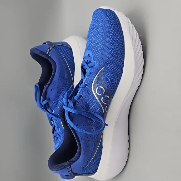 SAUCONY Kinvara Pro Running Shoes Superblue Indigo Size 14