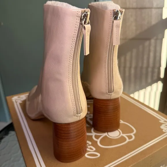 Sbicca Elegant Nude Ankle Boots - 9.5