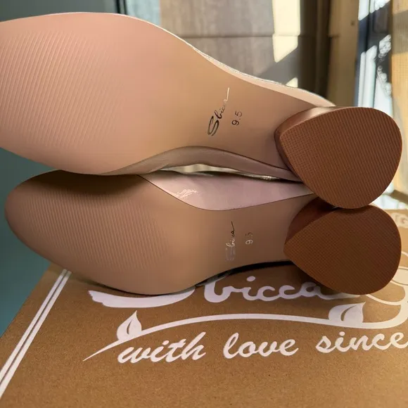 Sbicca Elegant Nude Ankle Boots - 9.5