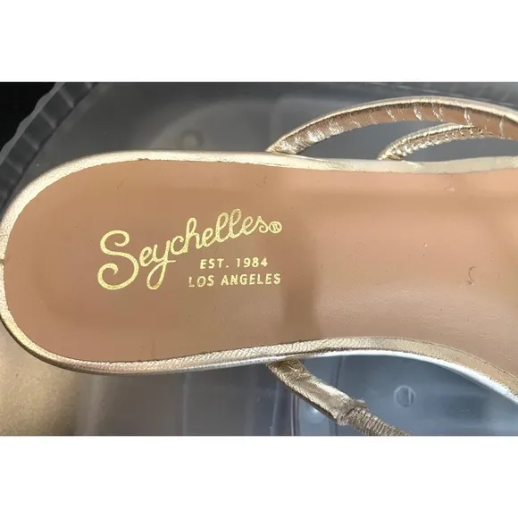 Seychelles ROCK CANDY SANDALS WOMENS Gold LEATHER STRAPPY SANDALS Size 8.5 NEW