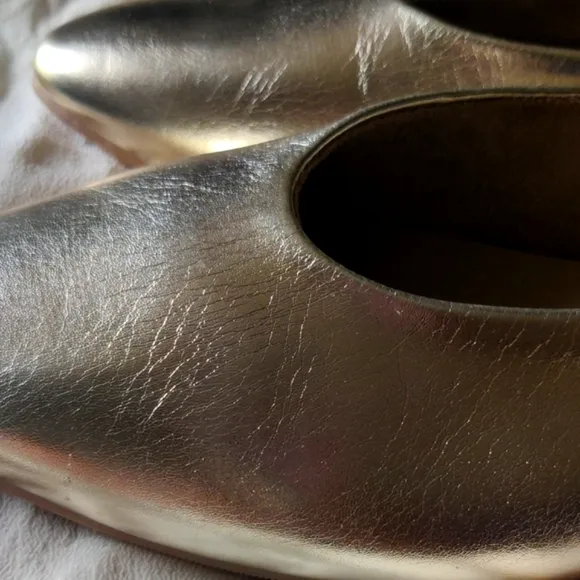 Seychelles Women's Flats Size 9 Gold