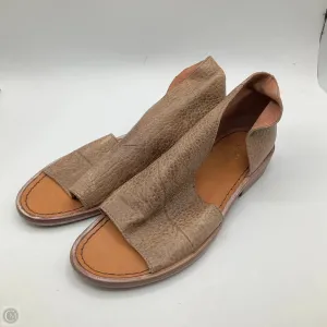 Shoes Flats By Free People In Brown, Size: 7.5