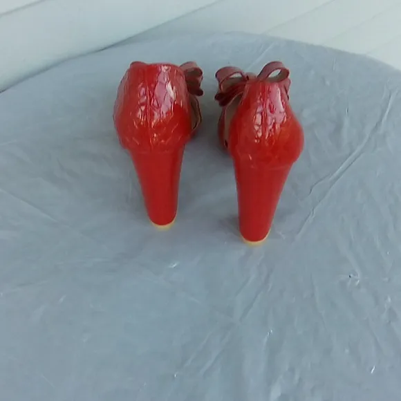 SHOES HIGH HEELS