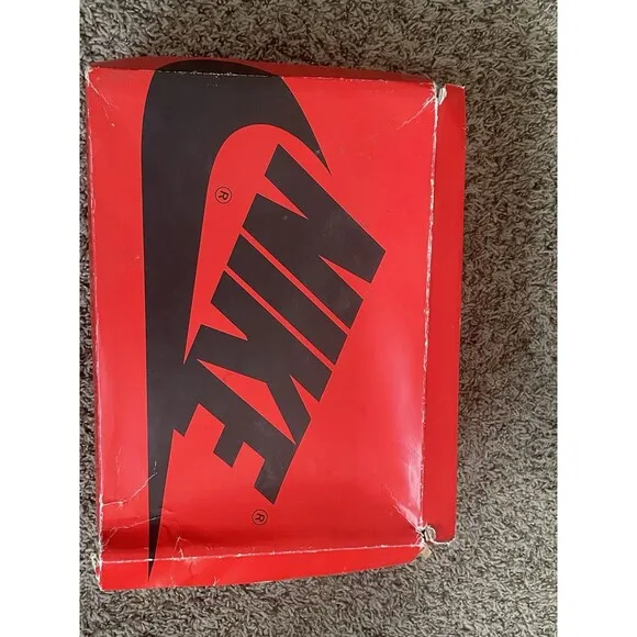 Size 12.5 Women’s Sz 11 Men’s - Jordan 1 High OG UNC To Chicago 2020