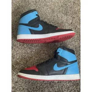 Size 12.5 Women’s Sz 11 Men’s - Jordan 1 High OG UNC To Chicago 2020