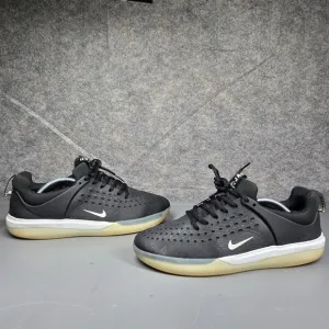 Size 8 - Nike Zoom Nyjah 3 SB Mens Running Shoes Black White Skate Sneakers