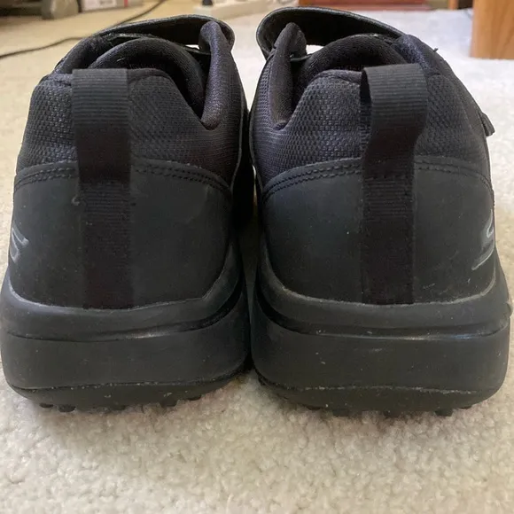🌼Skechers golf shoes