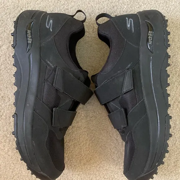 🌼Skechers golf shoes