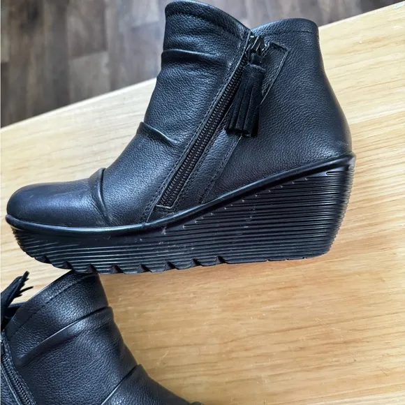 Sketchers Ankle Boots Size 7