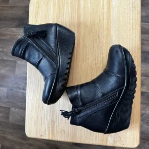 Sketchers Ankle Boots Size 7