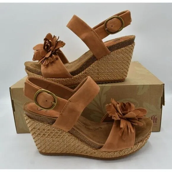 Sofft Womens Size 10 Cali Ginger Tan Suede Wedge Sandals Shoes
