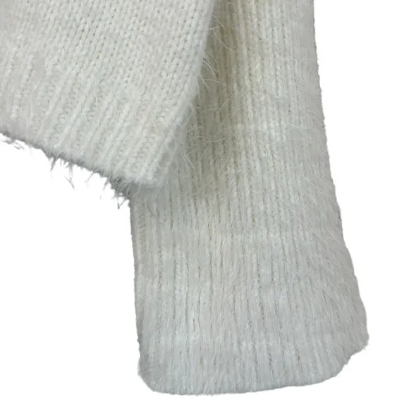 Soft Eyelash Cropped Cable Sweater BB Dakota Feelin Lashy Off White Size Small
