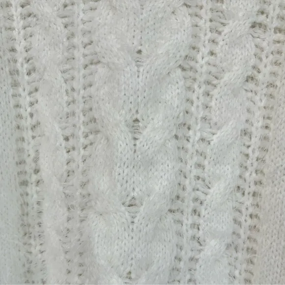 Soft Eyelash Cropped Cable Sweater BB Dakota Feelin Lashy Off White Size Small