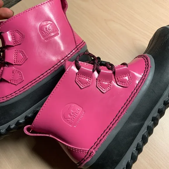 Sorel ankle boots girls