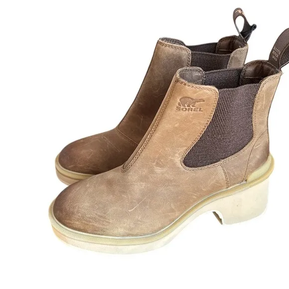 Sorel Chelsea boots Tan Ankle pull on hi line heeled NEW 7.5 leather moto boho