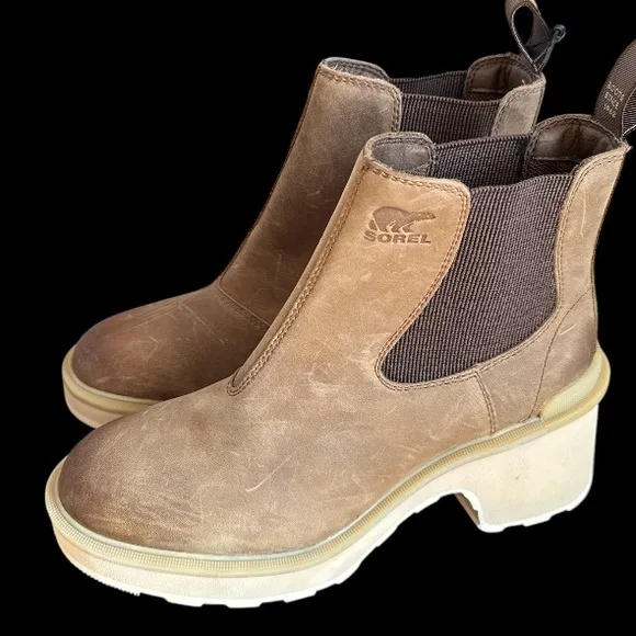 Sorel Chelsea boots Tan Ankle pull on hi line heeled NEW 7.5 leather moto boho