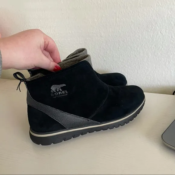 Sorel | Cozy Short Snow Boots