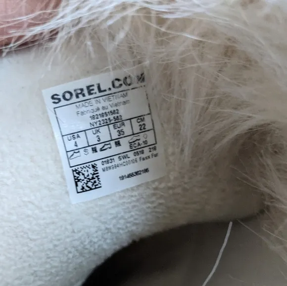 Sorel Girls Tofino II Faux fur Lined Waterproof Boots size 4