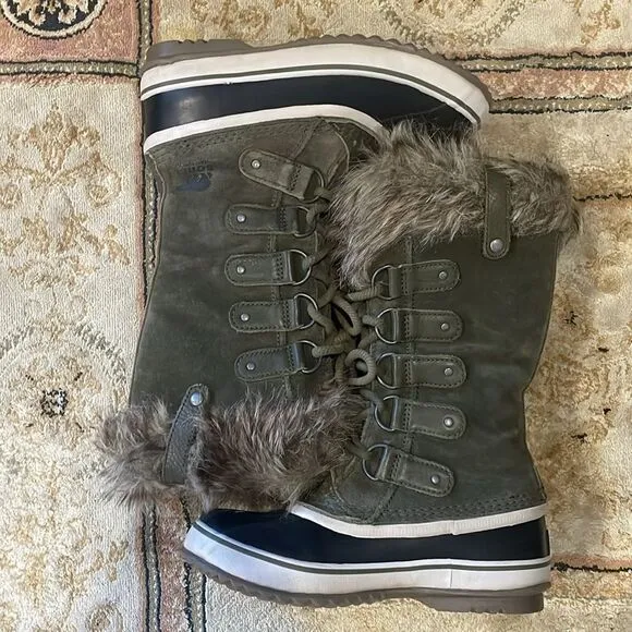 Sorel Joan of Arctic Warm Waterproof Green Suede Women’s Sz 6 Winter Snow Boots