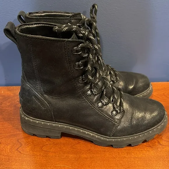 Sorel Lennox Lace Black Leather Ankle Boots