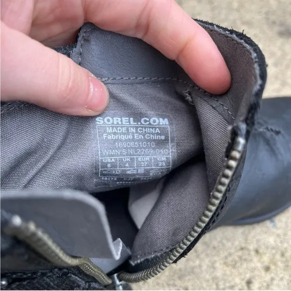 Sorel Lolla Ankle Boots in Black Quarry Women’s Size 6