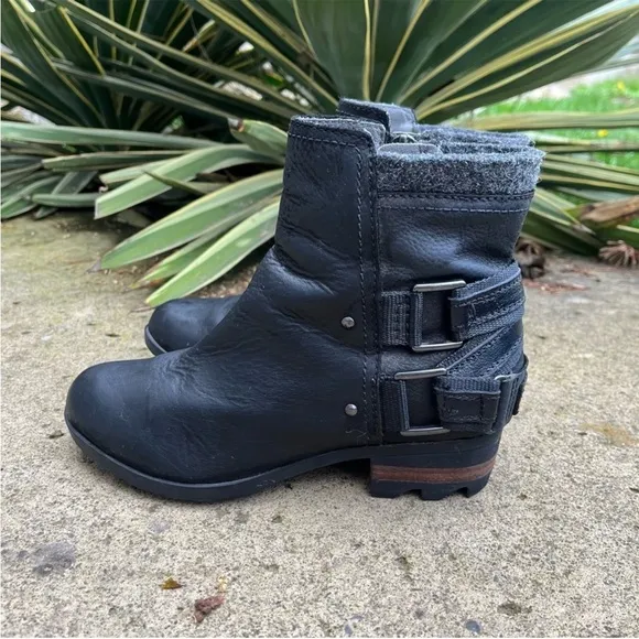 Sorel Lolla Ankle Boots in Black Quarry Women’s Size 6
