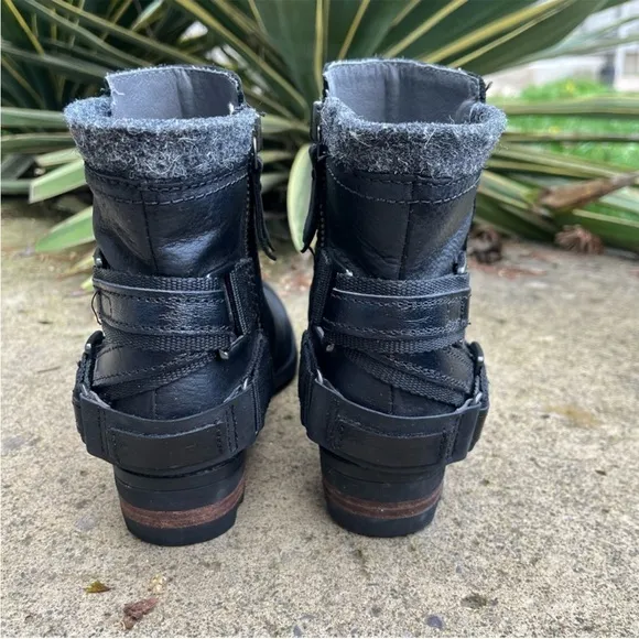 Sorel Lolla Ankle Boots in Black Quarry Women’s Size 6