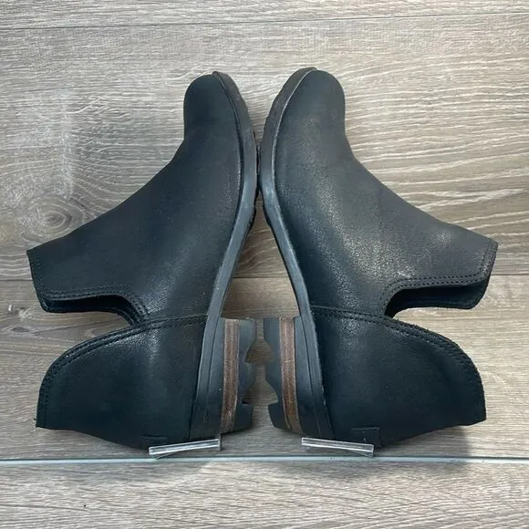 Sorel Lolla Cut Out Women’s Size 8 Black Leather Waterproof Slip On Ankle Boots
