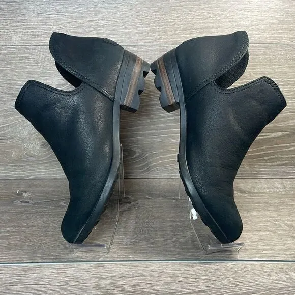 Sorel Lolla Cut Out Women’s Size 8 Black Leather Waterproof Slip On Ankle Boots