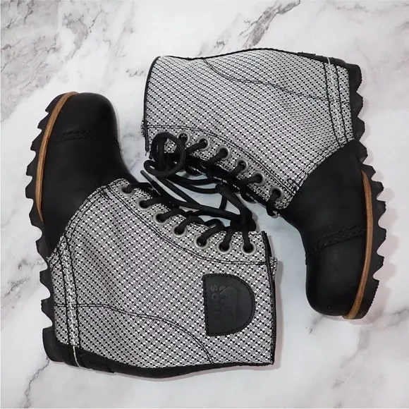 Sorel PDX Lexie 1964 Premium Wedge Heel Bootie Gray Silver Black Size 7