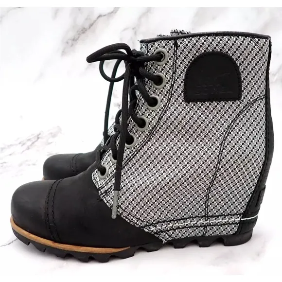 Sorel PDX Lexie 1964 Premium Wedge Heel Bootie Gray Silver Black Size 7