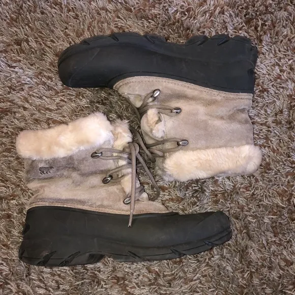 Sorel snow angel lace boots