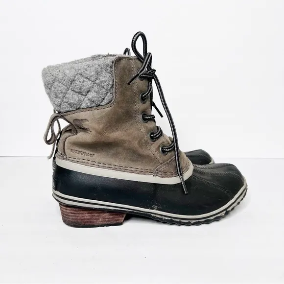 Sorel Women's Slimpack II Lace Size 7 Tan Gray Women’s Snow Winter Boots