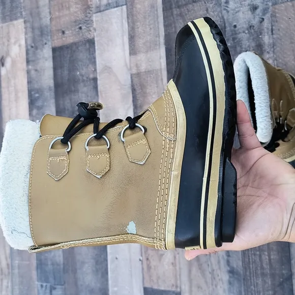 Sorel Yoot Pack Tan Wool lined Winter Snow Boots Youth Sz 1