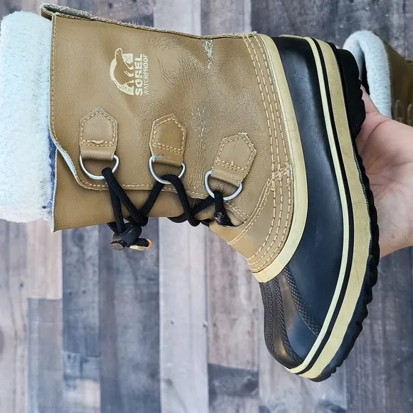 Sorel Yoot Pack Tan Wool lined Winter Snow Boots Youth Sz 1