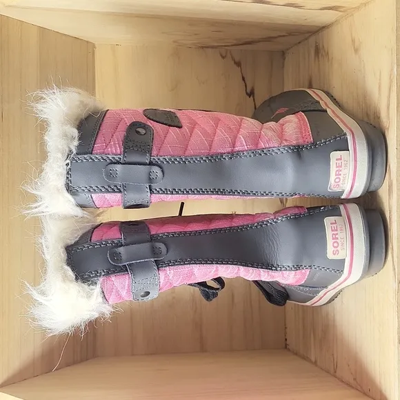 Sorel Youth Tofino II Faux Fur Winter Snow Boots Waterproof Pink Sz 3 NY2420-652