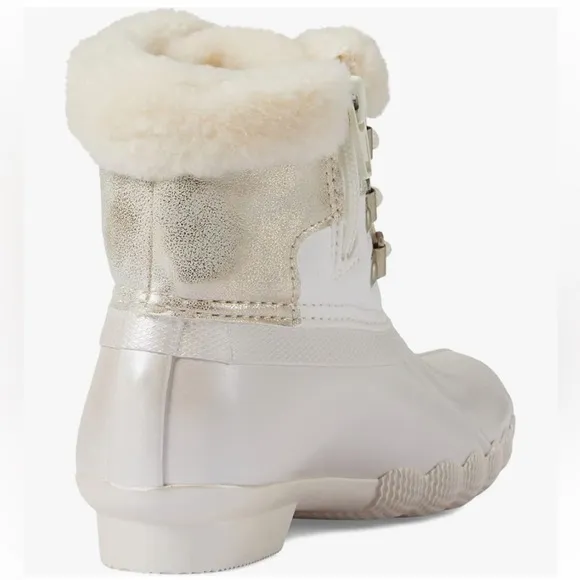 Sperry Saltwater Alpine Duck Boot in Cream White Child Size 2