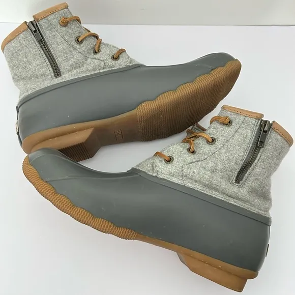 Sperry Womens Saltwater Wool Embossed Duck Boot in Grey size 9.5 Outdoor Snow