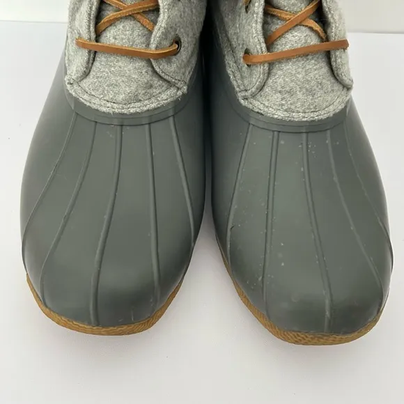 Sperry Womens Saltwater Wool Embossed Duck Boot in Grey size 9.5 Outdoor Snow