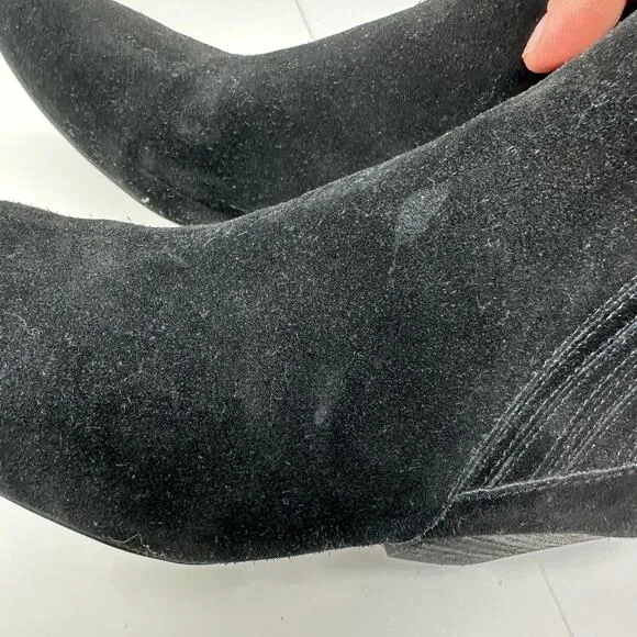 Splendid Women's Size 7.5 Suede Chelsea Ankle Booties Boots Almond Toe