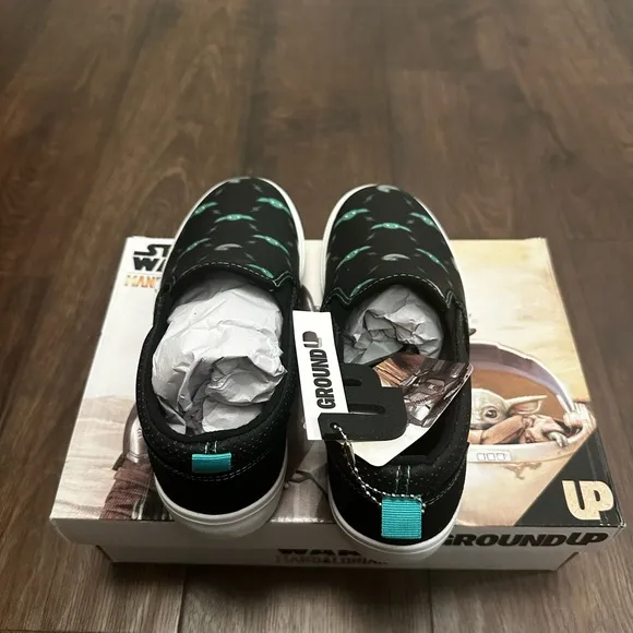 Star Wars The Mandalorian Kids Slip-On Shoes - Black and Green