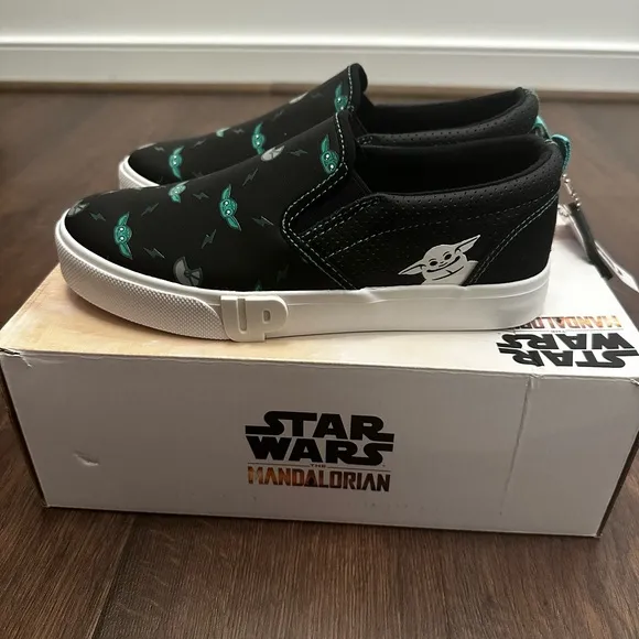 Star Wars The Mandalorian Kids Slip-On Shoes - Black and Green