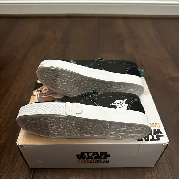 Star Wars The Mandalorian Kids Slip-On Shoes - Black and Green