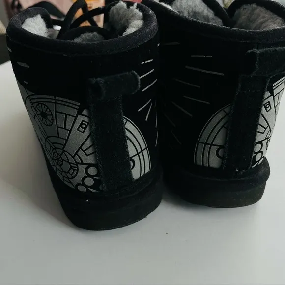 Star Wars UGG boots size 5 kids goth