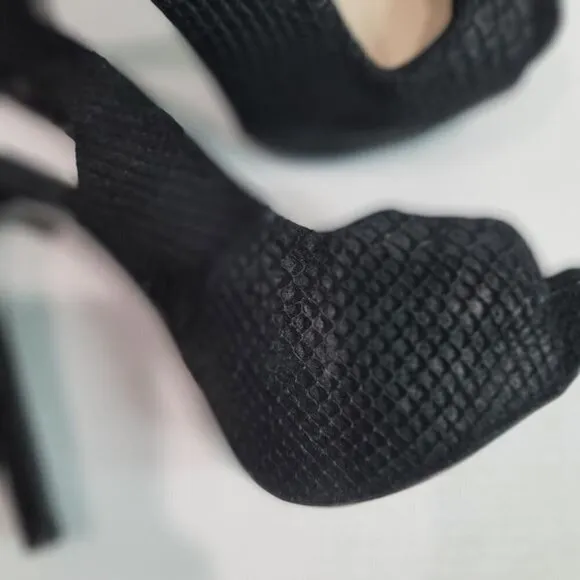 Steve Madden Adin Black Leather Peep Toe Heels Size 8.5M